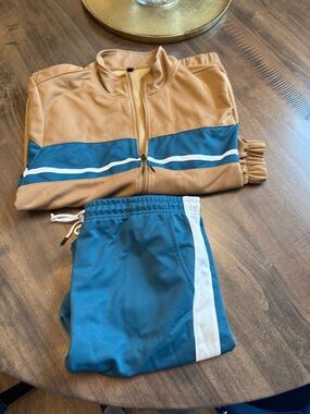Source Unknown Tan and Teal Men's Sweatpants Jogger Set